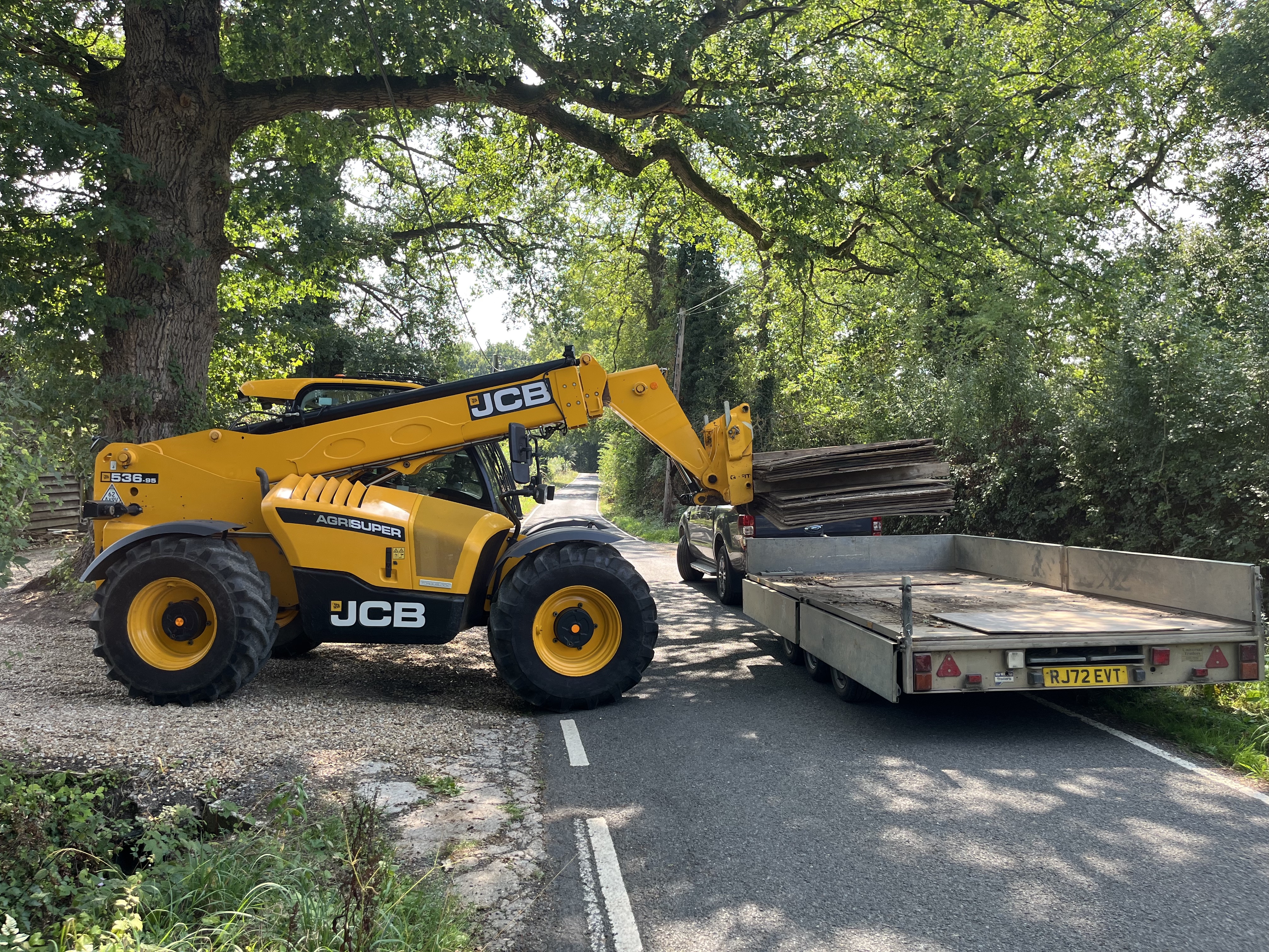 Telehandler loading